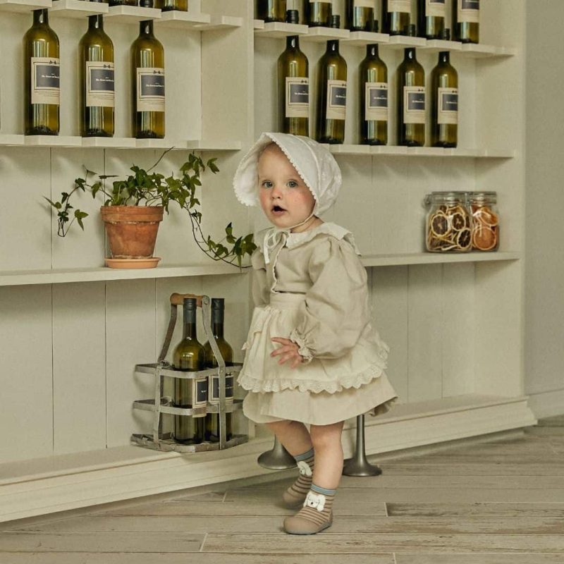 calzado-primeros-pasos-respetuosos-attipas-conejo2.jpg Attipas Conejo Suela Bicolor