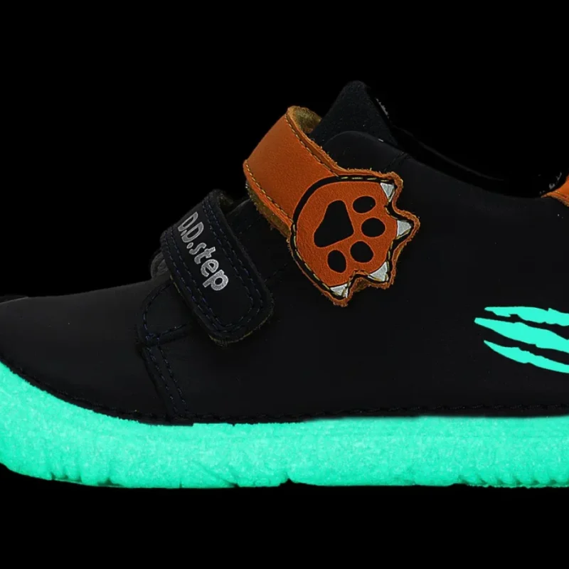 calzado-respetuoso-suela-fluorescente-ddstep-s073-42135-azul-tigre.webp Zapatos Respetuosos D.D. Step Suela Fluorescente
