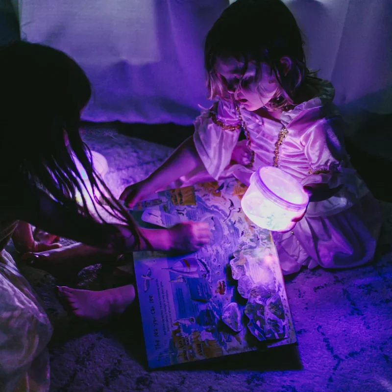 cubos-de-luz-sensoriales-lumi-lila-glo-pals-juguetes-banera-agua-1.webp Glo Pals Cubos de Luz Sensoriales