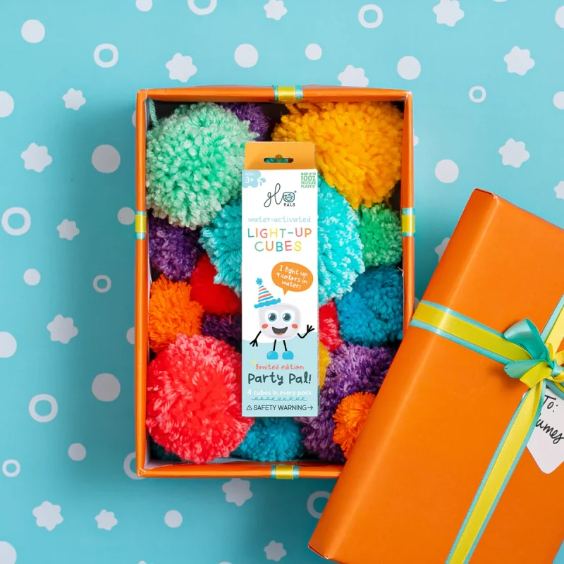 cubos-de-luz-sensoriales-party-9-colores-glo-pals-juguetes-banera-piscina-leds-regalo.webp Glo Pals Cubos de Luz Sensoriales