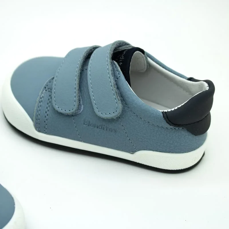 zapatos-infantiles-respetuoso-blanditos-crios-londres-azul.webp Calzado Respetuoso Blanditos by Crio's LONDRES