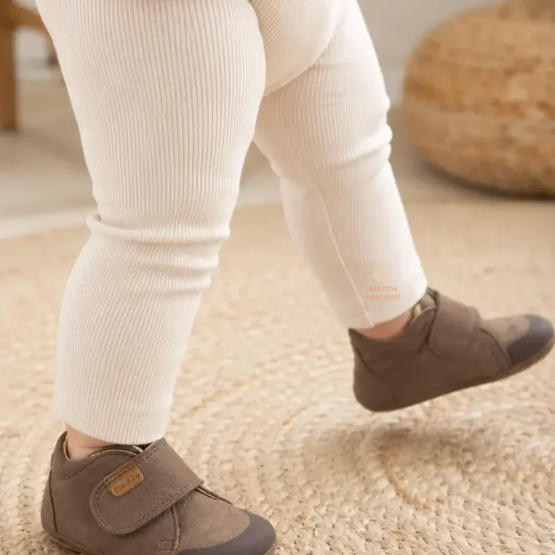 calzado-primeros-pasos-bebe-puntera-ancha calzado-primeros-pasos-bebe-puntera-ancha