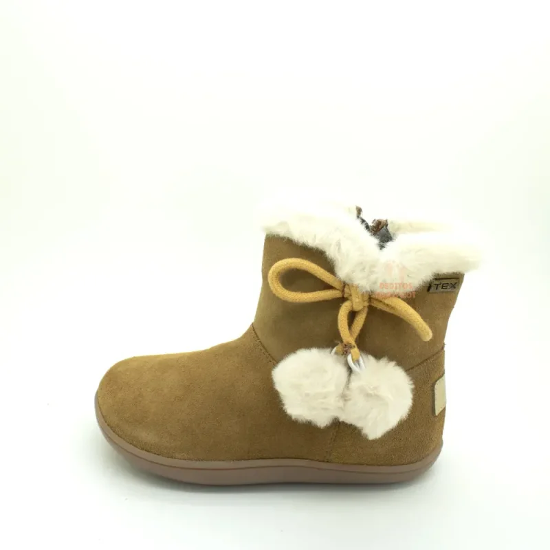 Botas-Barefoot-Impermeables-de-Nina-Chetto-1126535-Camel-Borlas-ante Botas-Barefoot-Impermeables-de-Nina-Chetto-1126535-Camel-Borlas-ante